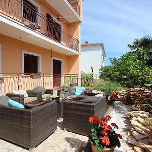 apartment-villa-nikola-rovinj.in-istria.net/
